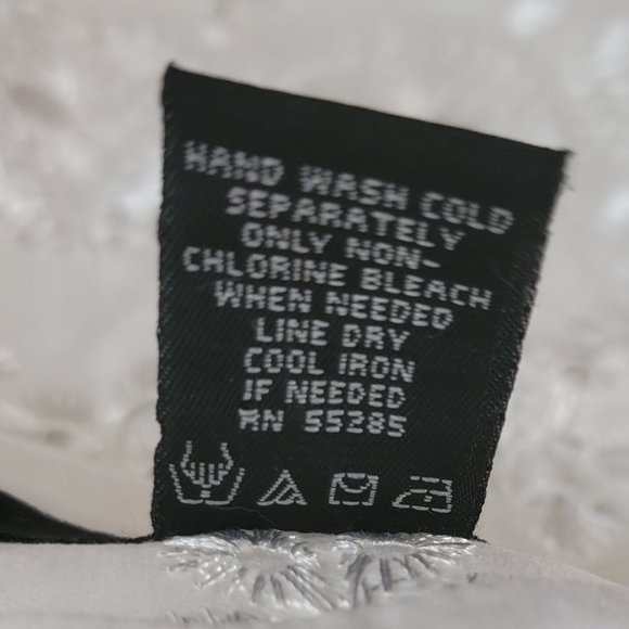 Y2K Express White Eyelet Mini Skirt - Picture 7 of 7